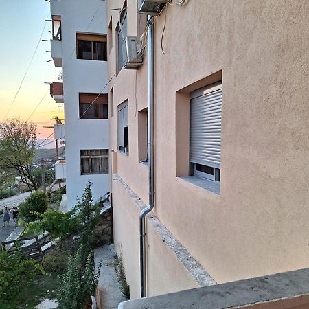 Ergi'S Bed & Breakfast Круя Экстерьер фото