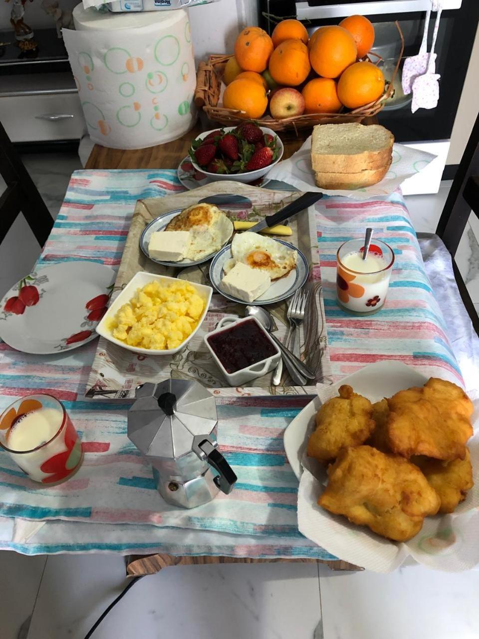 Ergi'S Bed & Breakfast Круя Экстерьер фото